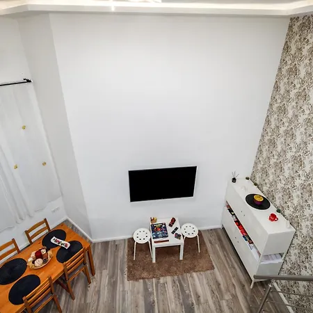 Happy House - Steps From Szimpla Ruin Bar *