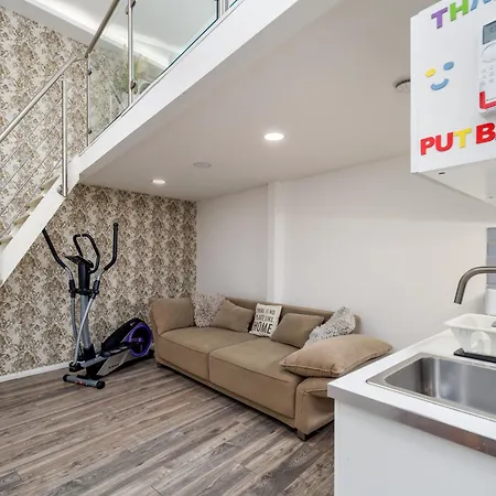 Happy House - Steps From Szimpla Ruin Bar * Budapest