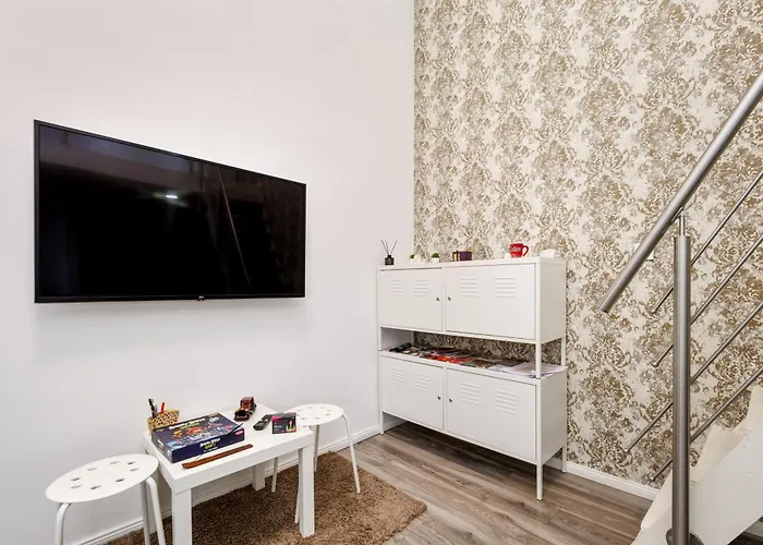 Happy House - Steps From Szimpla Ruin Bar *