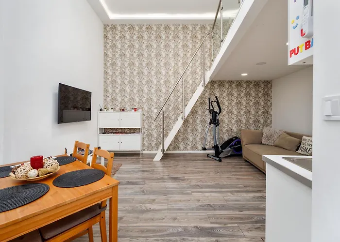 Daire Happy House - Steps From Szimpla Ruin Bar